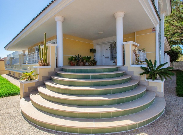 Resale - Villa - Torrevieja - torreta