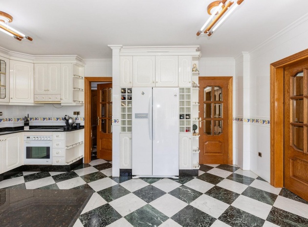 Resale - Villa - Torrevieja - torreta
