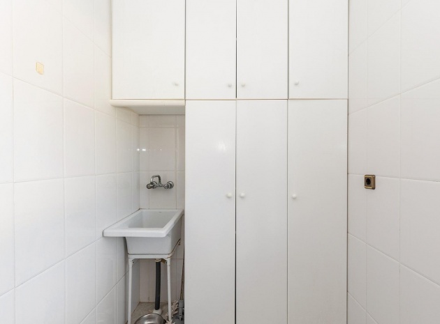 Resale - Villa - Torrevieja - torreta