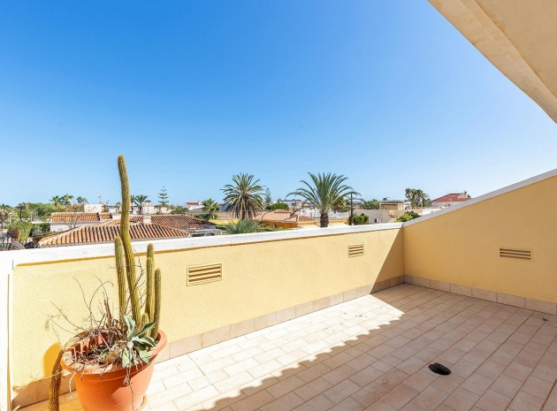 Resale - Villa - Torrevieja - torreta