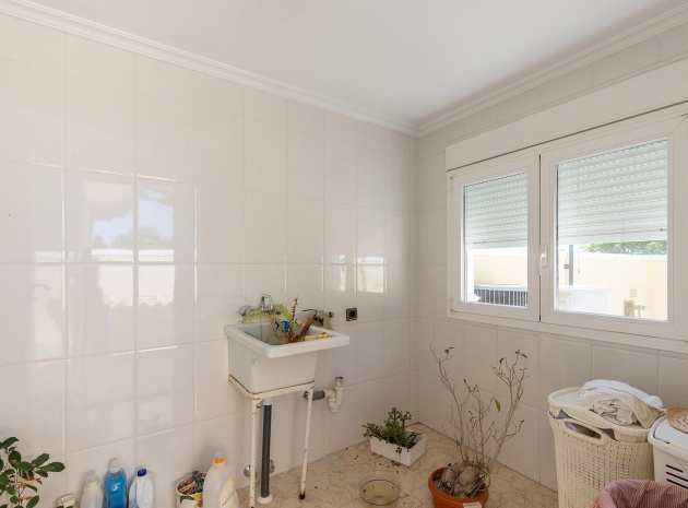 Resale - Villa - Torrevieja - torreta