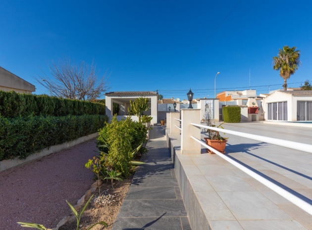 Resale - Villa - Torrevieja - el chaparral