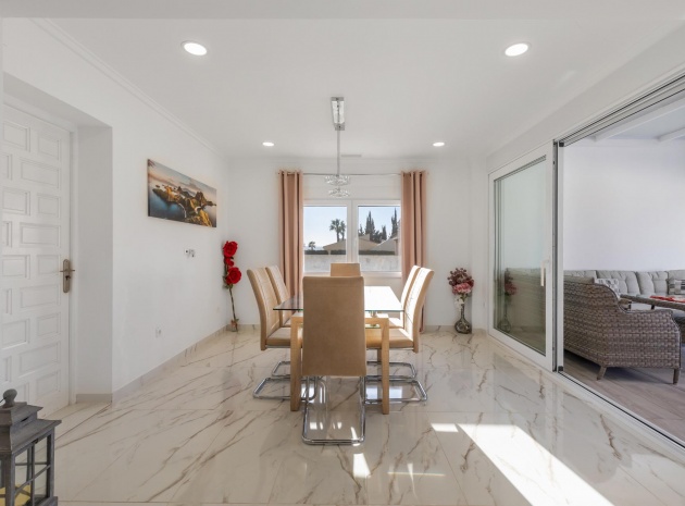Resale - Villa - Torrevieja - el chaparral