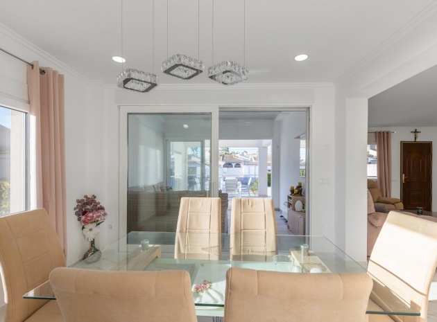 Resale - Villa - Torrevieja - el chaparral