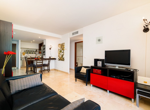 Resale - Apartment - Punta Prima - la entrada