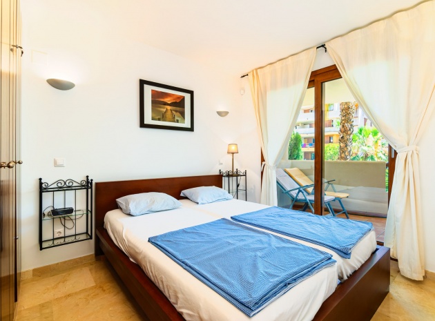 Resale - Apartment - Punta Prima - la entrada