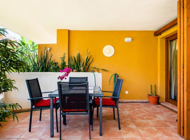 Resale - Apartment - Punta Prima - la entrada
