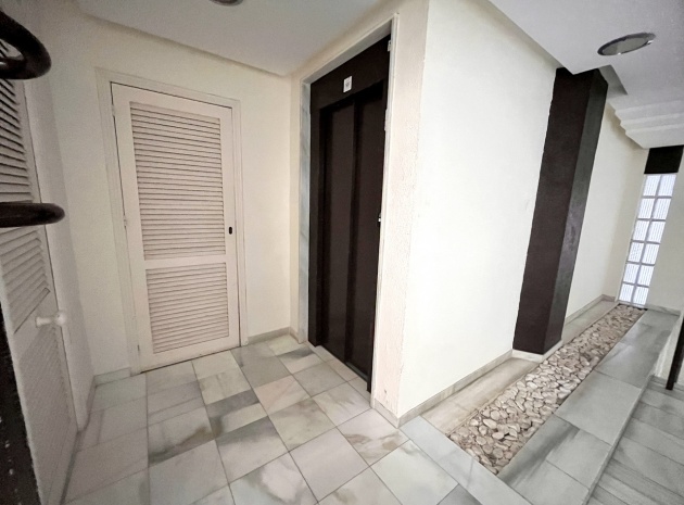 Resale - Apartment - Torrevieja