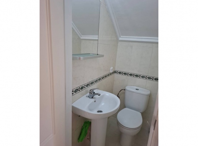 Resale - Townhouse - Ciudad Quesada