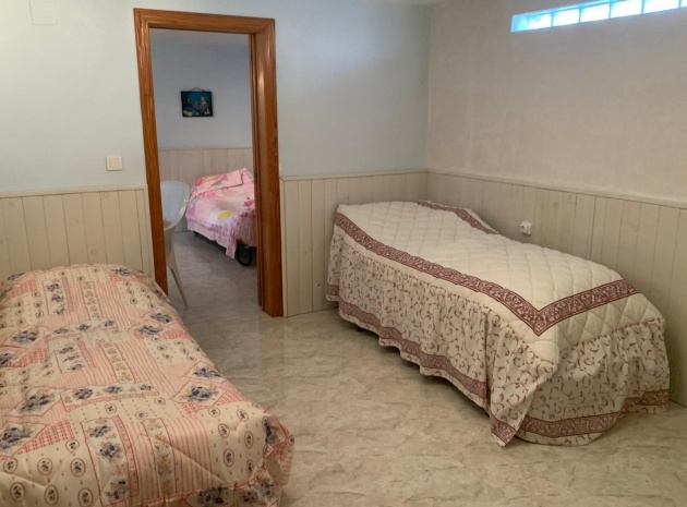 Resale - Villa - Torrevieja - La Siesta