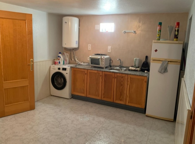 Resale - Villa - Torrevieja - La Siesta