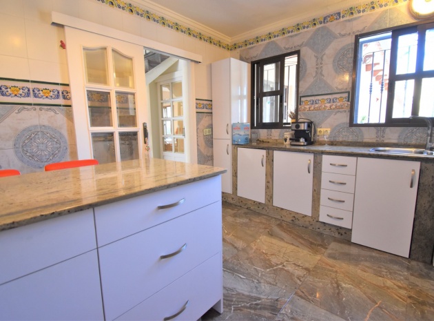 Resale - Villa - Villamartin - Los Dolses