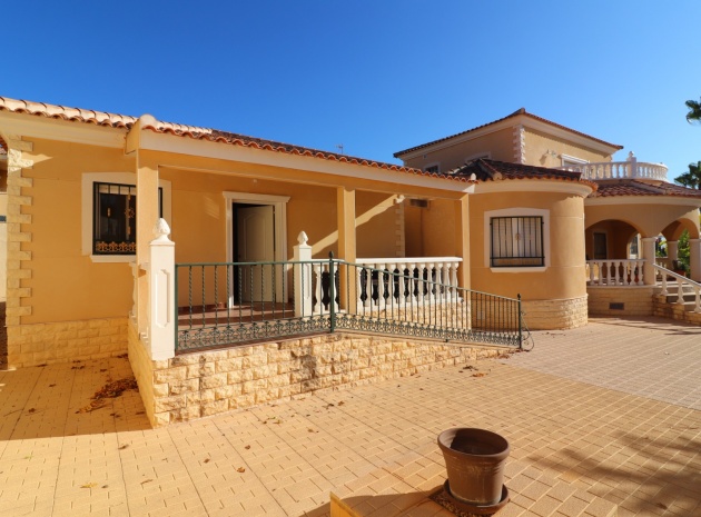 Återförsäljning - Villa - La Marina