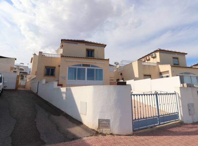Resale - Villa - Los Balcones