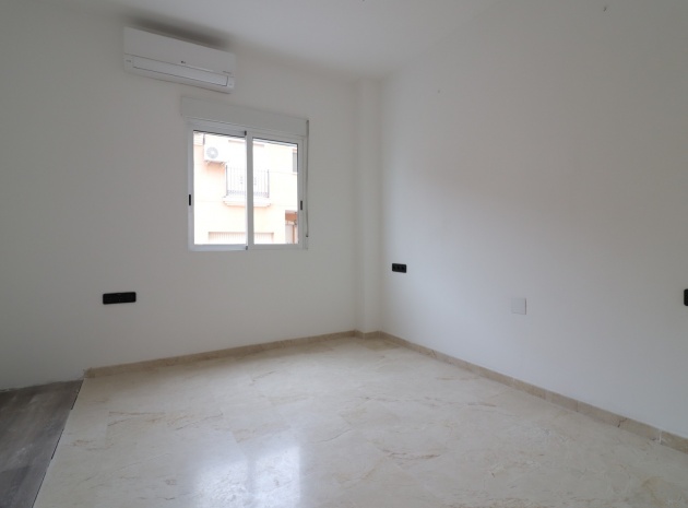 Wiederverkauf - Wohnung - Benijofar