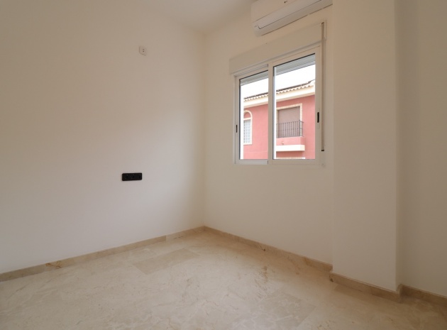 Wiederverkauf - Wohnung - Benijofar