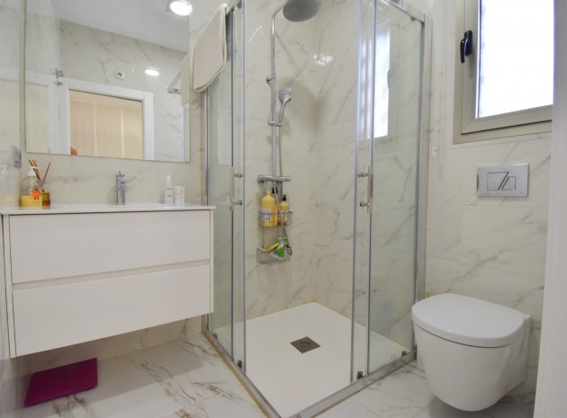 Resale - Villa - Villamartin