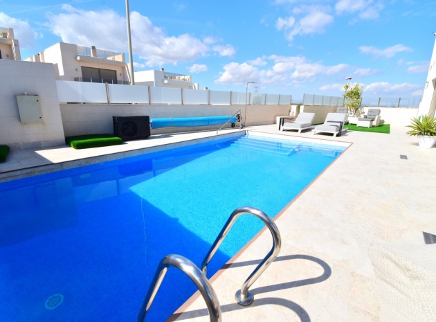 Resale - Villa - Villamartin