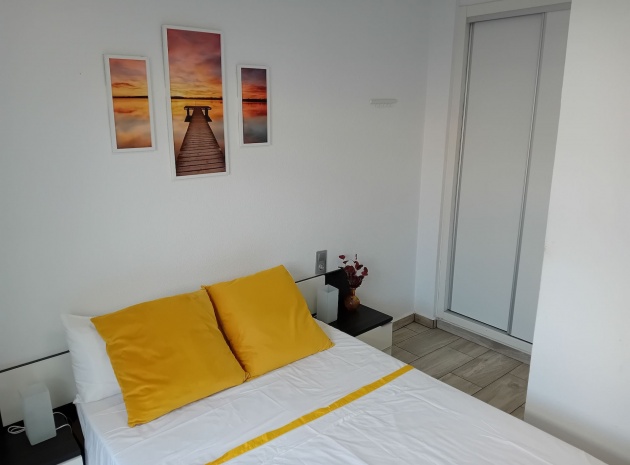 Återförsäljning - Lägenhet - Torrevieja