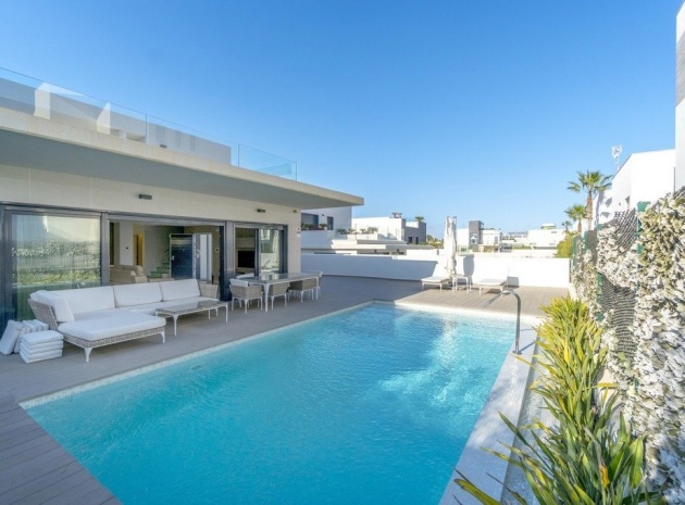 Resale - Villa - Cabo Roig - aguamarina