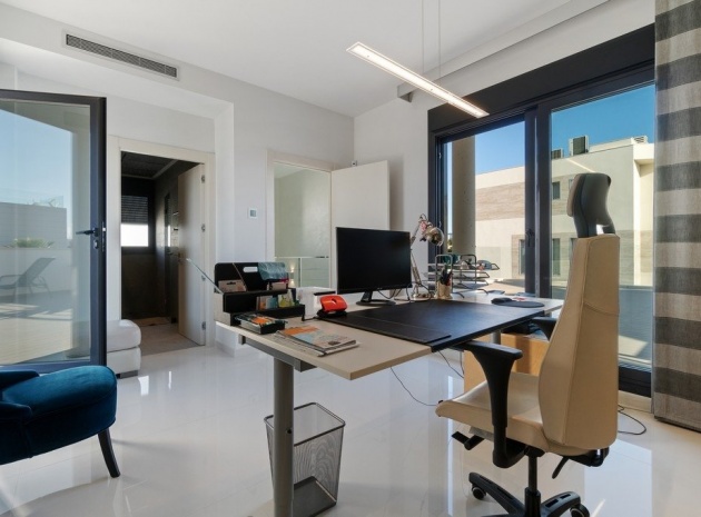 Resale - Villa - Cabo Roig - aguamarina