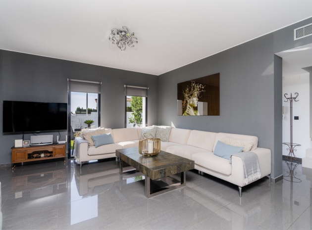 Resale - Villa - San Fulgencio - La Marina