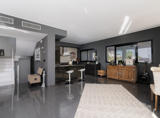 Resale - Villa - San Fulgencio - La Marina