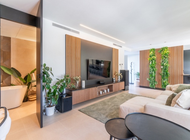 Resale - Villa - Los Balcones