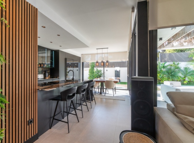 Resale - Villa - Los Balcones