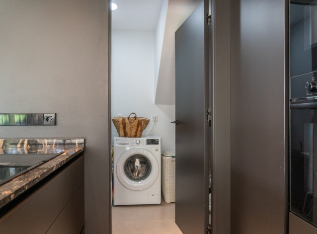 Resale - Villa - Los Balcones