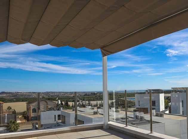 Resale - Villa - Algorfa - La Finca Golf Resort