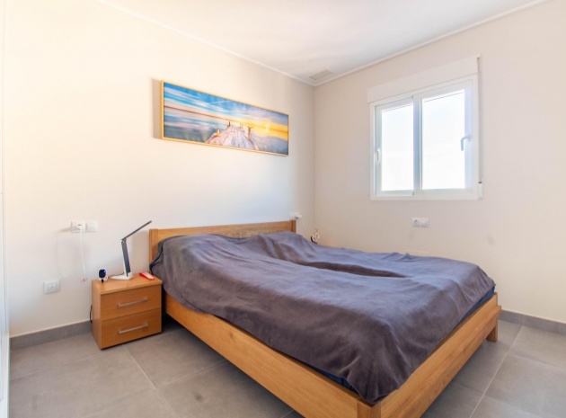 Resale - Apartment - Punta Prima - vista azul