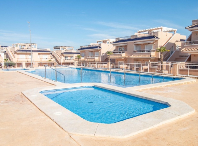 Resale - Apartment - Punta Prima - vista azul
