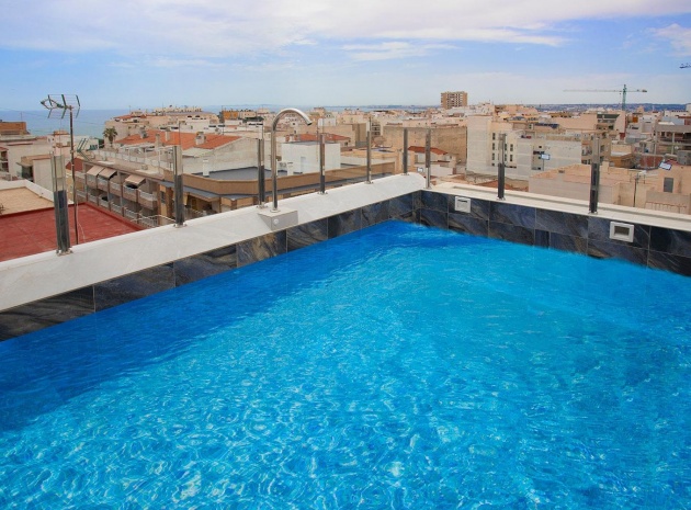 Resale - Apartment - Torrevieja - Paseo maritimo