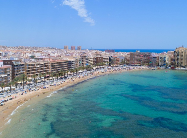 Resale - Apartment - Torrevieja - Paseo maritimo
