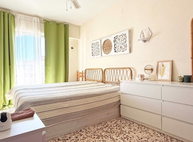 Revente - Appartement - Punta Prima