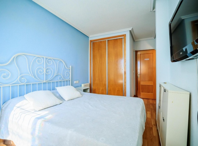 Resale - Apartment - Torrevieja - Centro
