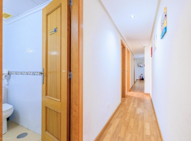 Resale - Apartment - Torrevieja - Centro