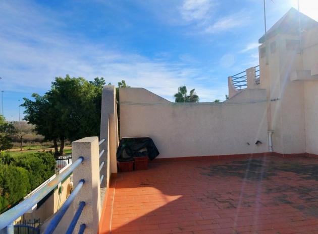 Resale - Villa - Torrevieja