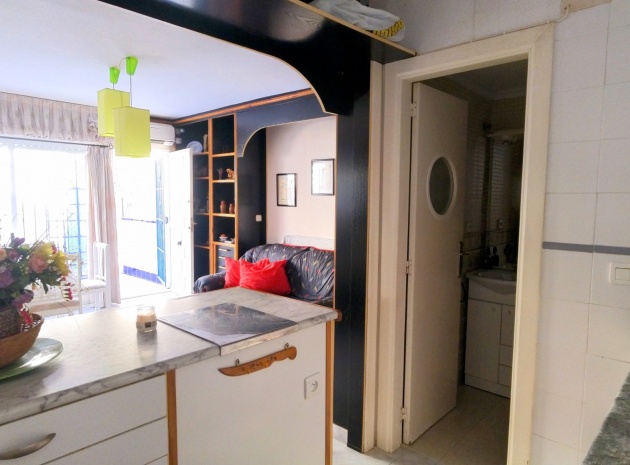 Resale - Villa - Torrevieja