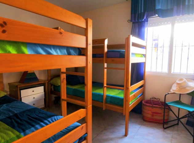 Resale - Villa - Torrevieja