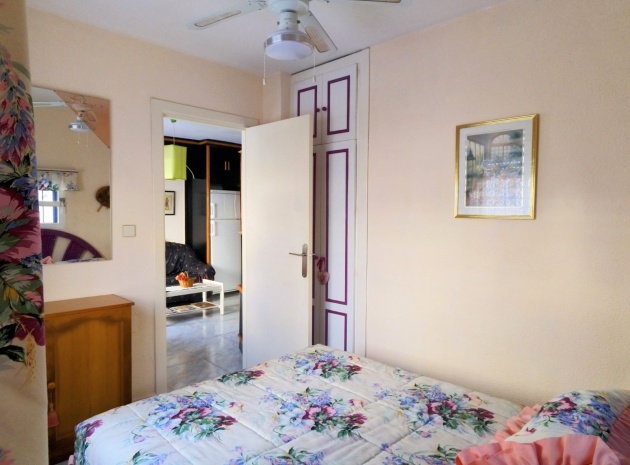 Resale - Villa - Torrevieja