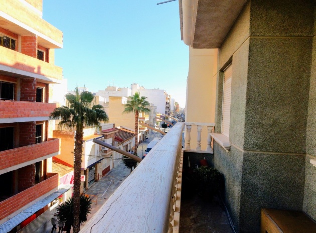 Resale - Apartment - Torrevieja - Centro