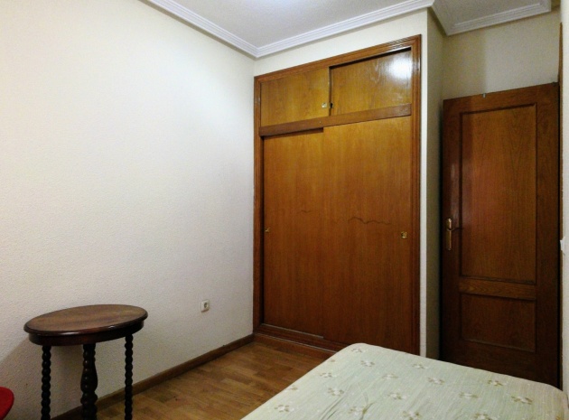 Resale - Apartment - Torrevieja - Centro