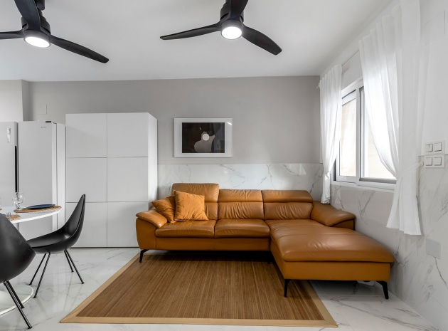 Resale - Apartment - Torrevieja - el paraiso