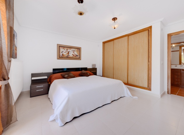 Resale - Villa - Playa Flamenca - zeniamar