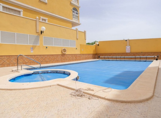 Resale - Apartment - Algorfa - fontana