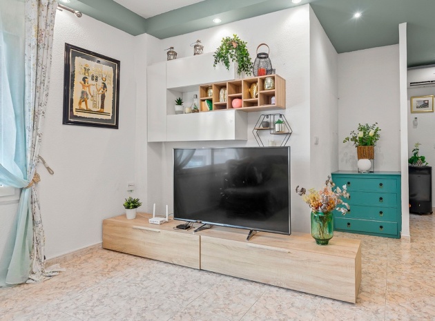 Resale - Apartment - Torrevieja - Playa de los Naufragos