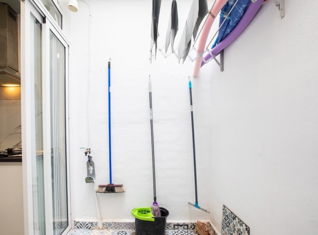 Resale - Apartment - Torrevieja - Playa de los Naufragos