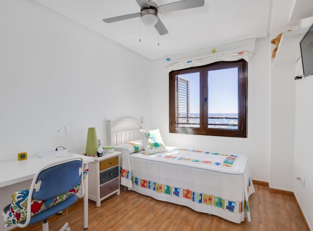 Resale - Apartment - Torrevieja - Playa Acequion
